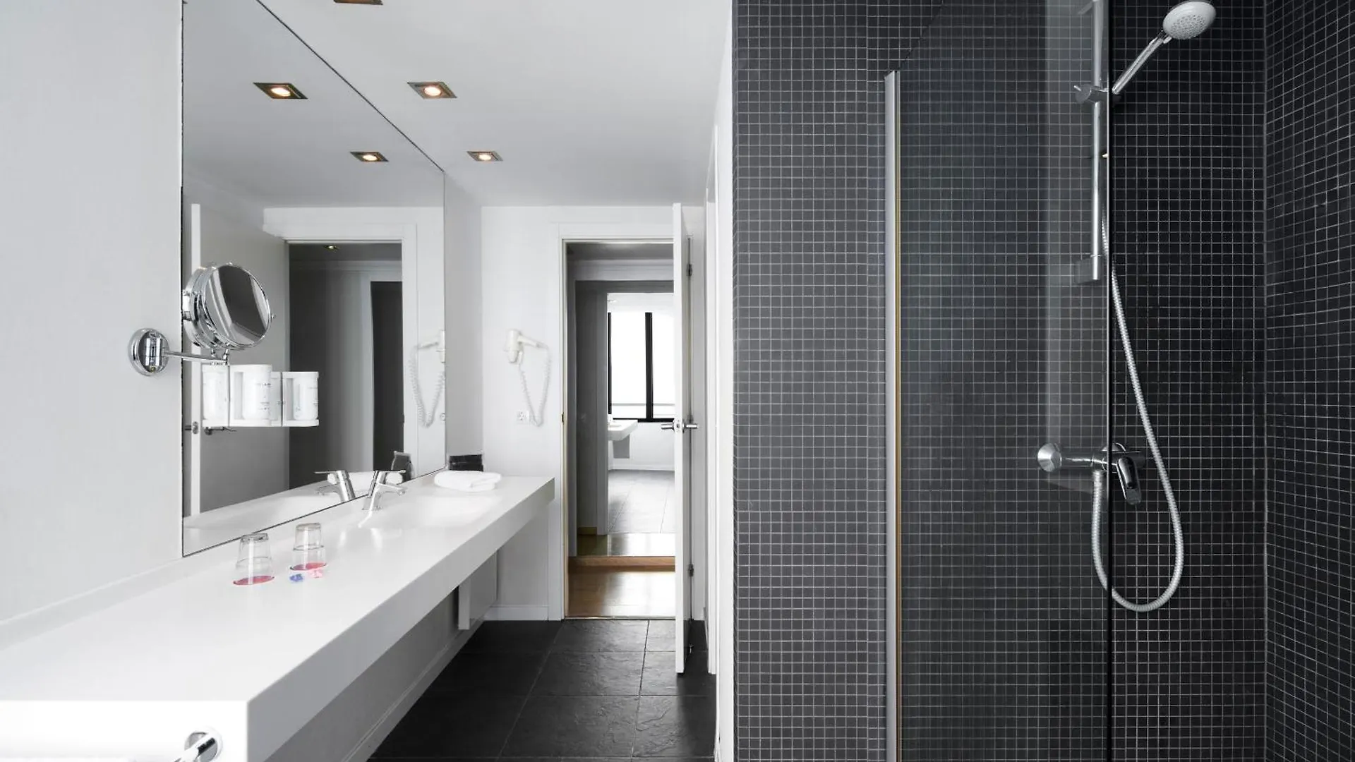 Hotel Alimara Barcelona 4*,